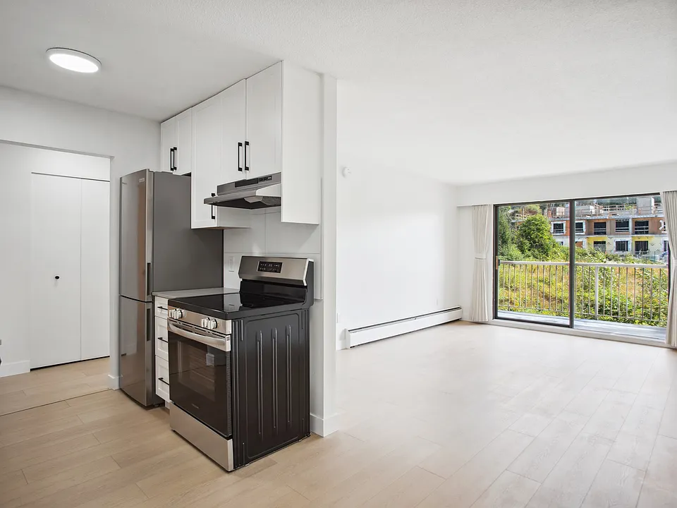 549 Dansey Ave
