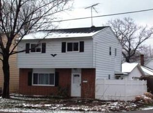 745 E 342nd St, Eastlake, OH 44095
