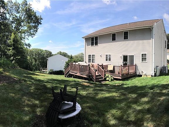 5th image of 11 Alexander Dr