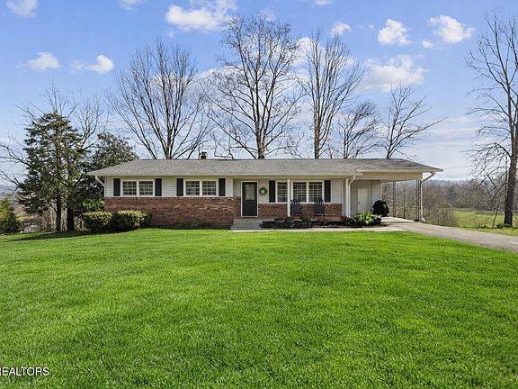 2nd image of 786 Swan Pond Circle Rd