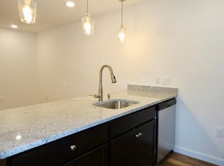 1635 W Venango St APT 1, Philadelphia, PA 19140