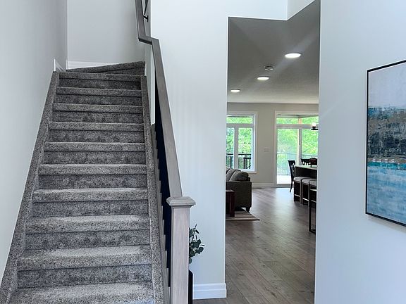 3rd image of 35 Old Course Rd