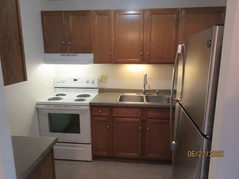 N111W15623 Vienna Ct #14 — Photo 7