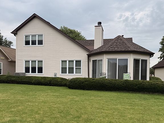 2nd image of 21070 W Hazelnut Ln