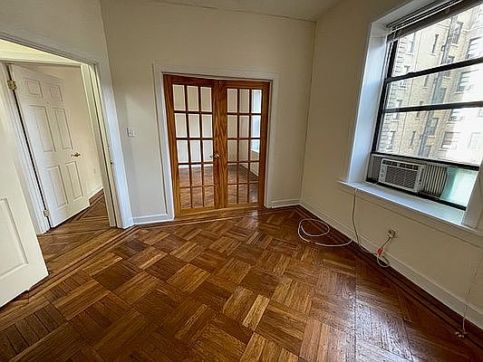 1st image of 204 W 94th St #6C