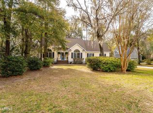 313 Cottage Farm Dr, Beaufort, SC 29902