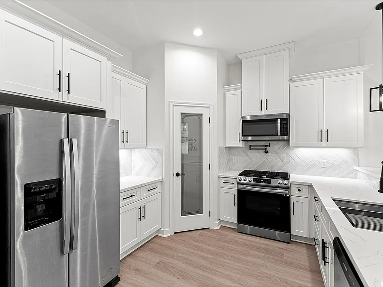 14828 Spica Ct — Photo 11