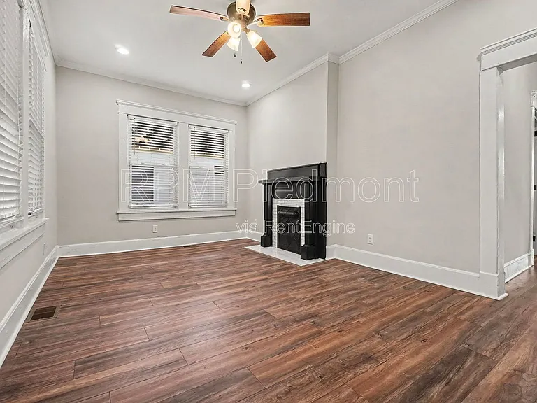 706 Catherine St SW — Photo 2