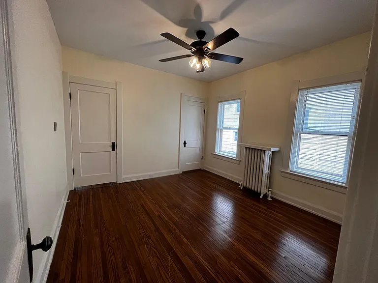358 Rockingham St #1 — Photo 14