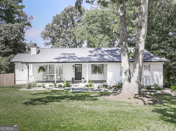 616 Victoria Ln, Woodstock, GA 30189