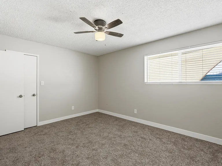 1867 E Alameda Dr — Photo 20