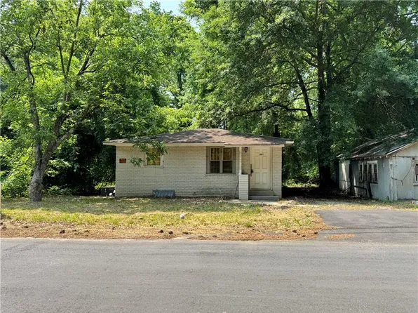 207 Oak Dr, Belton, SC 29627