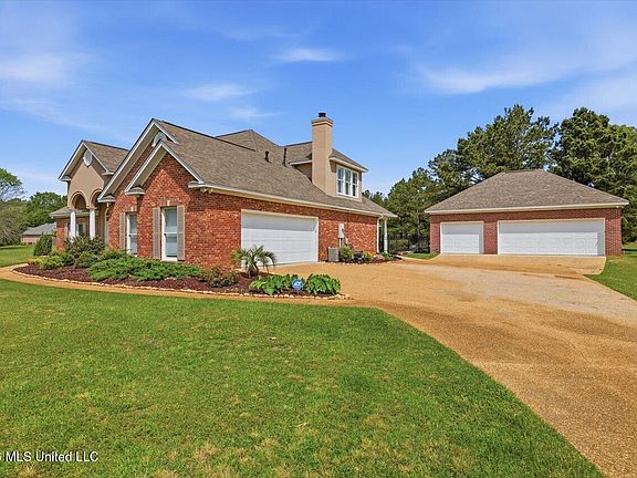 4th image of 440 Cherry Hill Dr