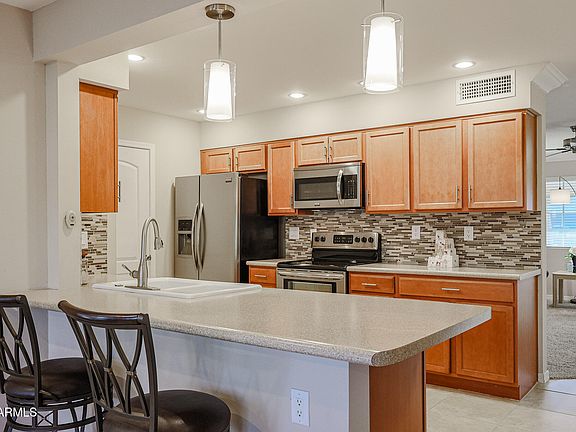 3rd image of 14823 N BOLIVAR Drive