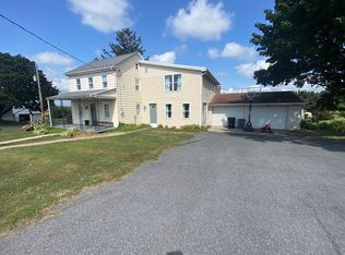 1020 Sensenig Rd, East Earl, PA 17519