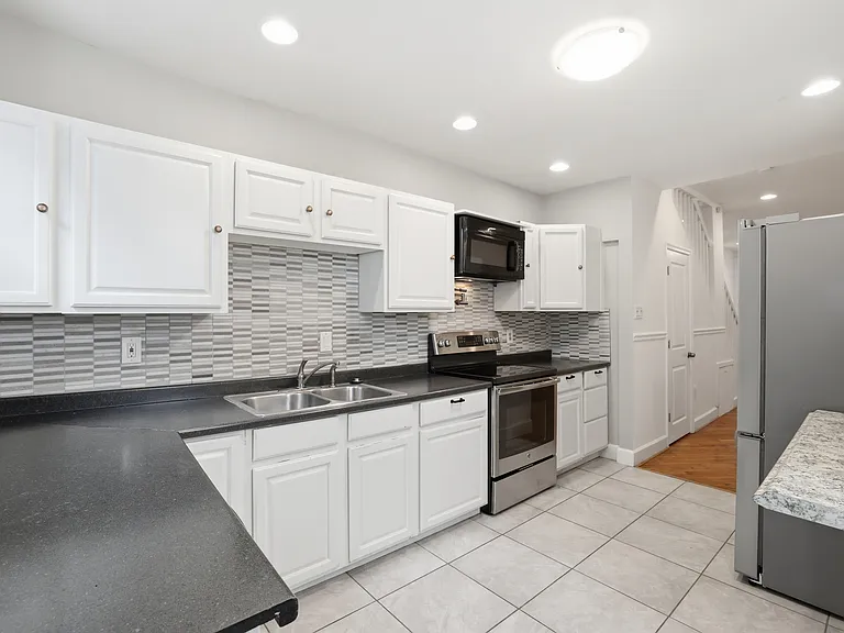 1320 Florida Ave NE — Photo 10