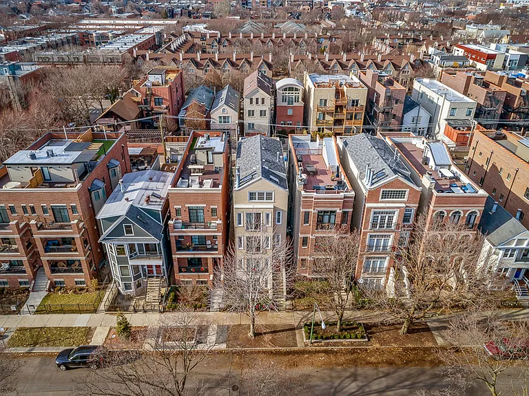 2710 N Wayne Ave — Photo 5