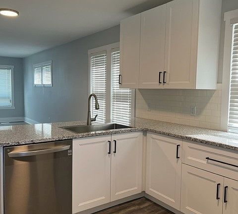 3rd image of 2371 Howard Ave