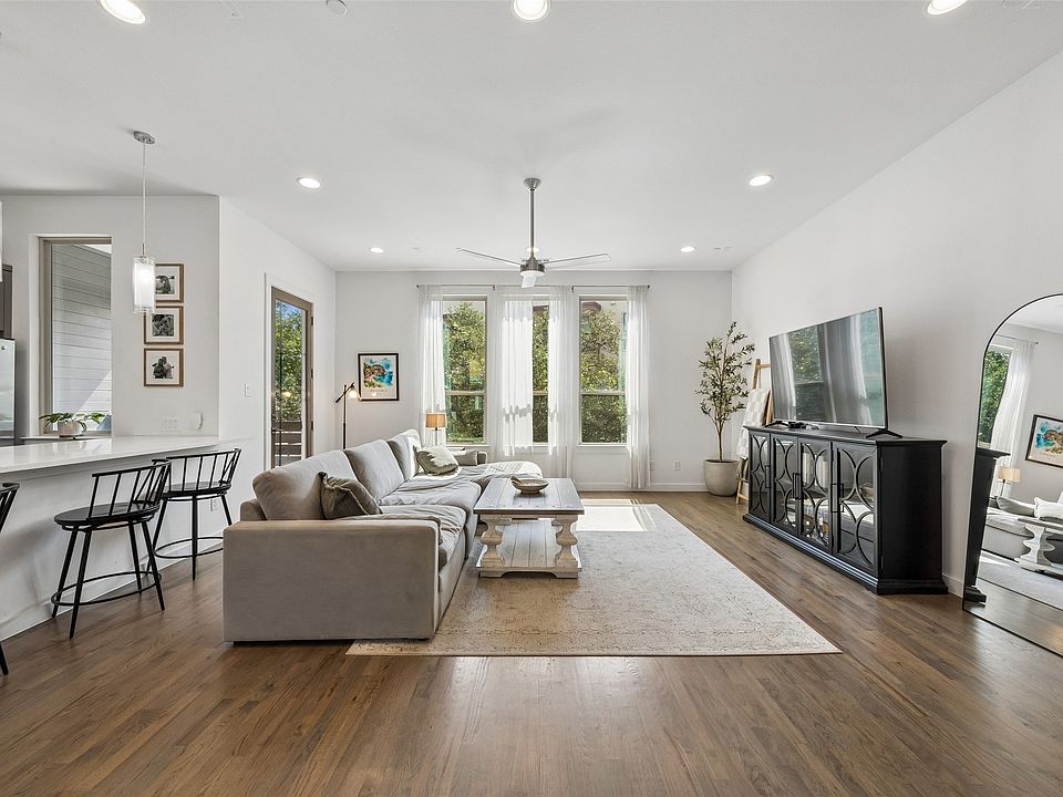 1st image of 5734 Oram St Unit 102