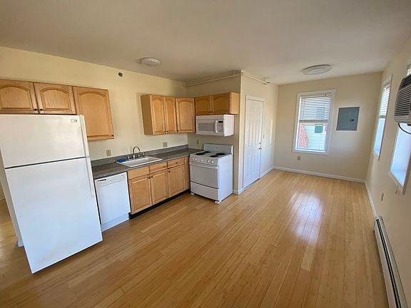 3rd image of 91 South St #2B