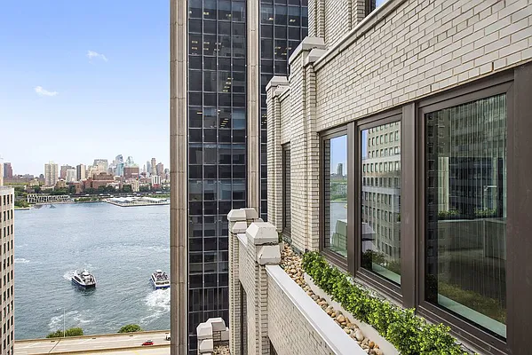 Rented by Compass | media 54