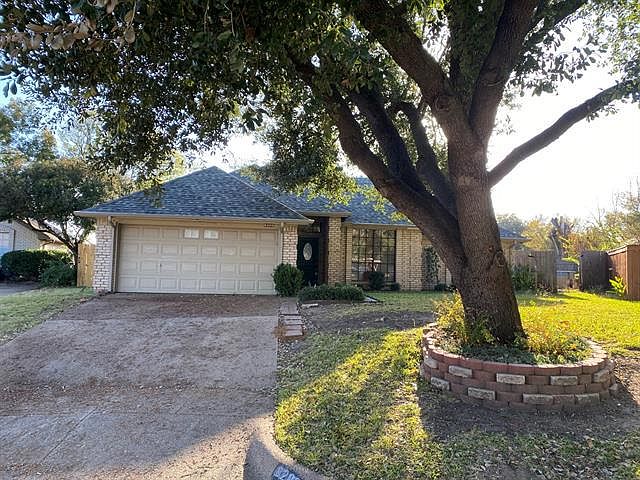 1st image of 8208 Willow Glen Ct
