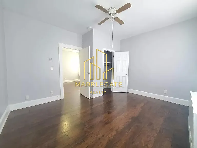 732 S 20th St #22L — Photo 2