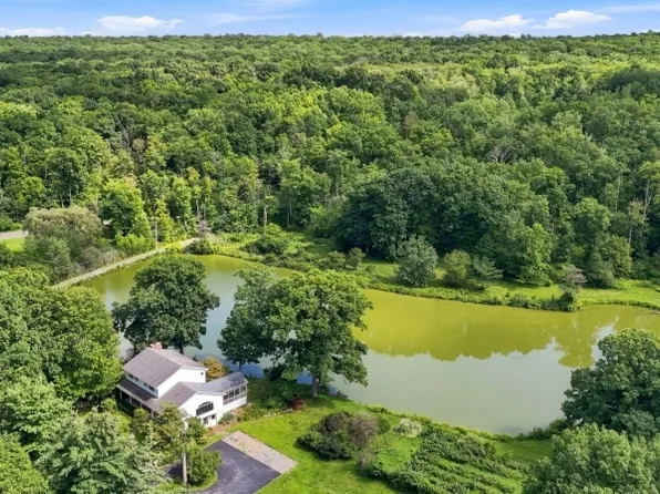 131 Deckertown Tpke, Montague Twp., NJ 07827