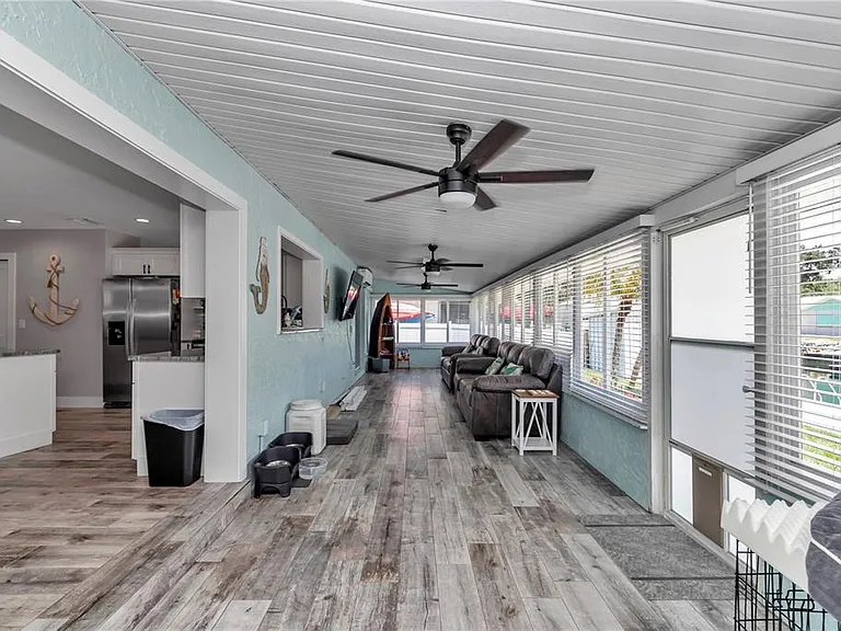 1409 SE 4th Ave — Photo 24