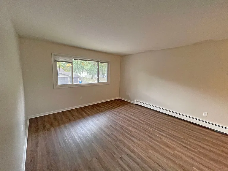 2142 Belmont Ln, mound, mn (4-UNIT) — Photo 5