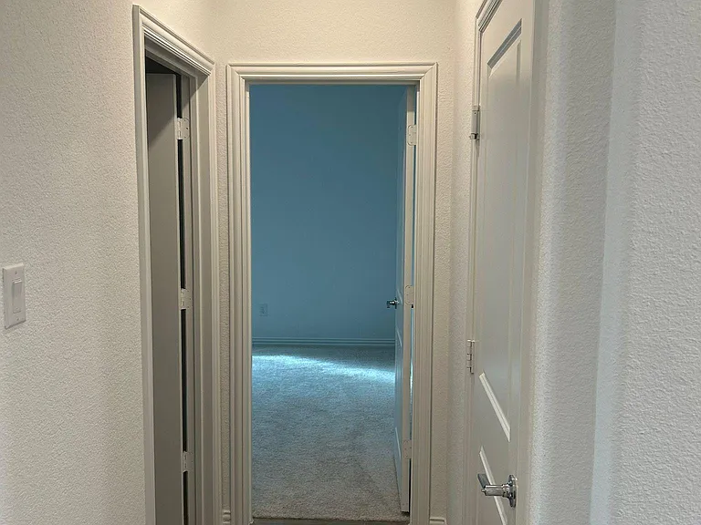 1120 Canuela Way — Photo 16