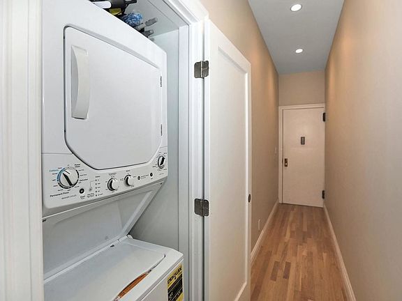 5th image of 153 W 80th St APT 3C