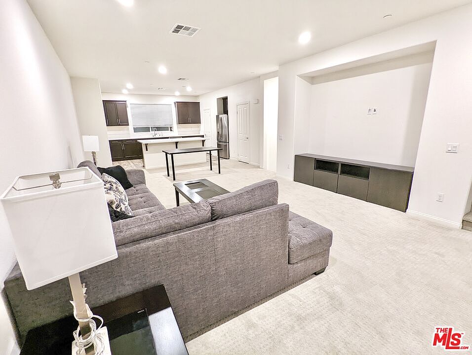1st image of 14426 Pomelo Ln APT 3