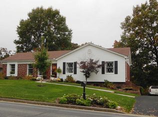 1432 Satinwood Dr, Jefferson City, MO 65109
