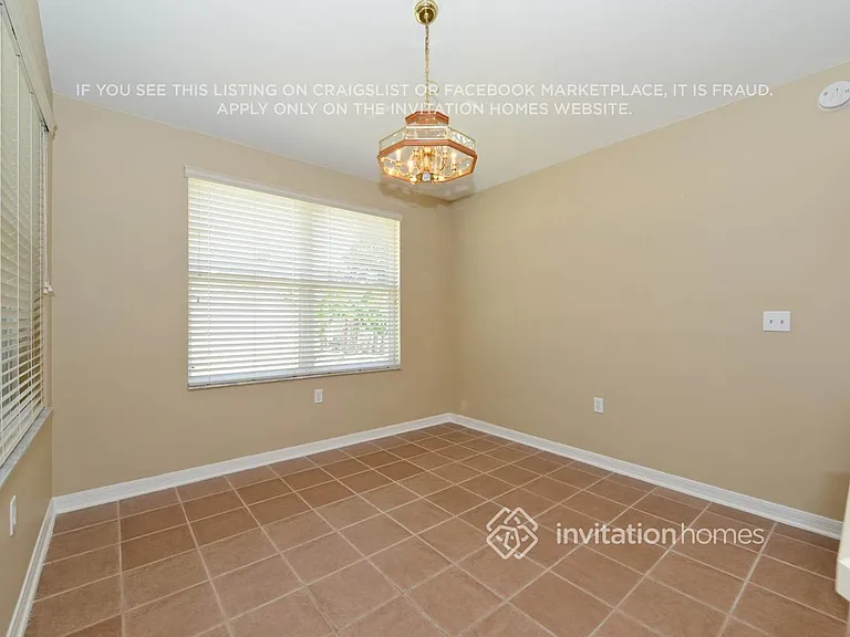 4438 Beaumaris Dr — Photo 8