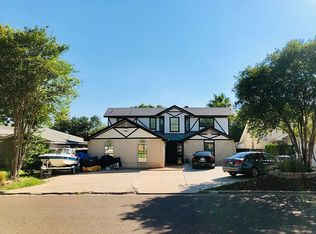 8711 Puerto Isabel, Laredo, TX 78045