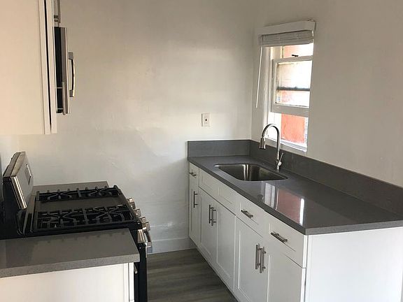 2nd image of 1443 S Bonnie Brae St #4153877