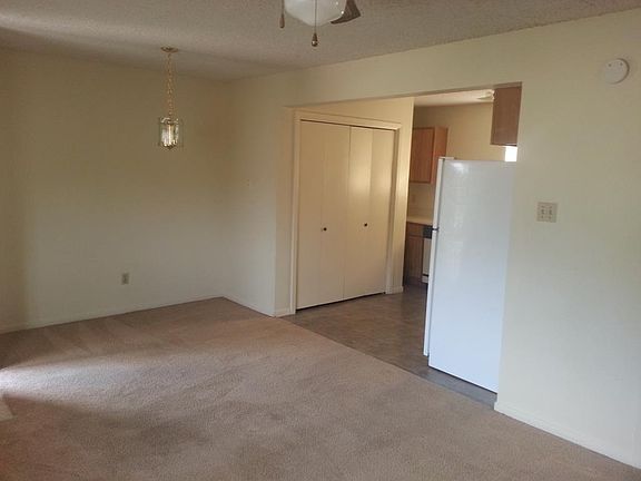 5th image of 2003 Longmire Ct APT 16A