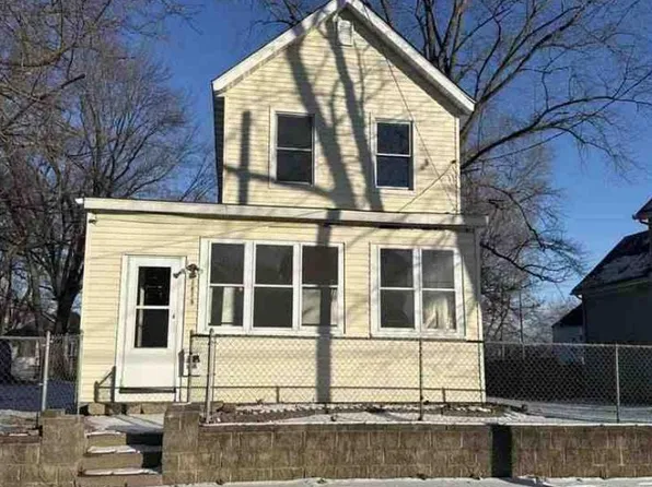 1312 S Greenlawn Ave, Peoria, IL 61605