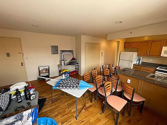 3rd image of 37-21 32nd St #63
