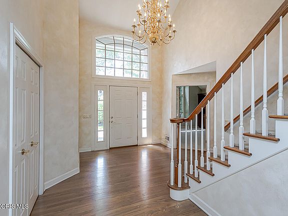 3rd image of 3428 Amberwood Ln
