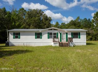 5803 Cactus Hill Dr, Melrose, FL 32666