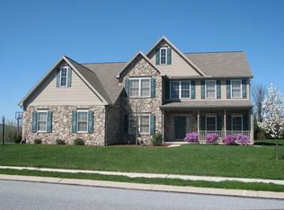 1329 Bee Jay Dr, York, PA 17404