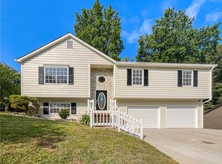 7475 Hunters Ridge Dr, Douglasville, GA 30134