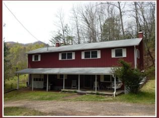 711 Trimont Lake Rd, Franklin, NC 28734