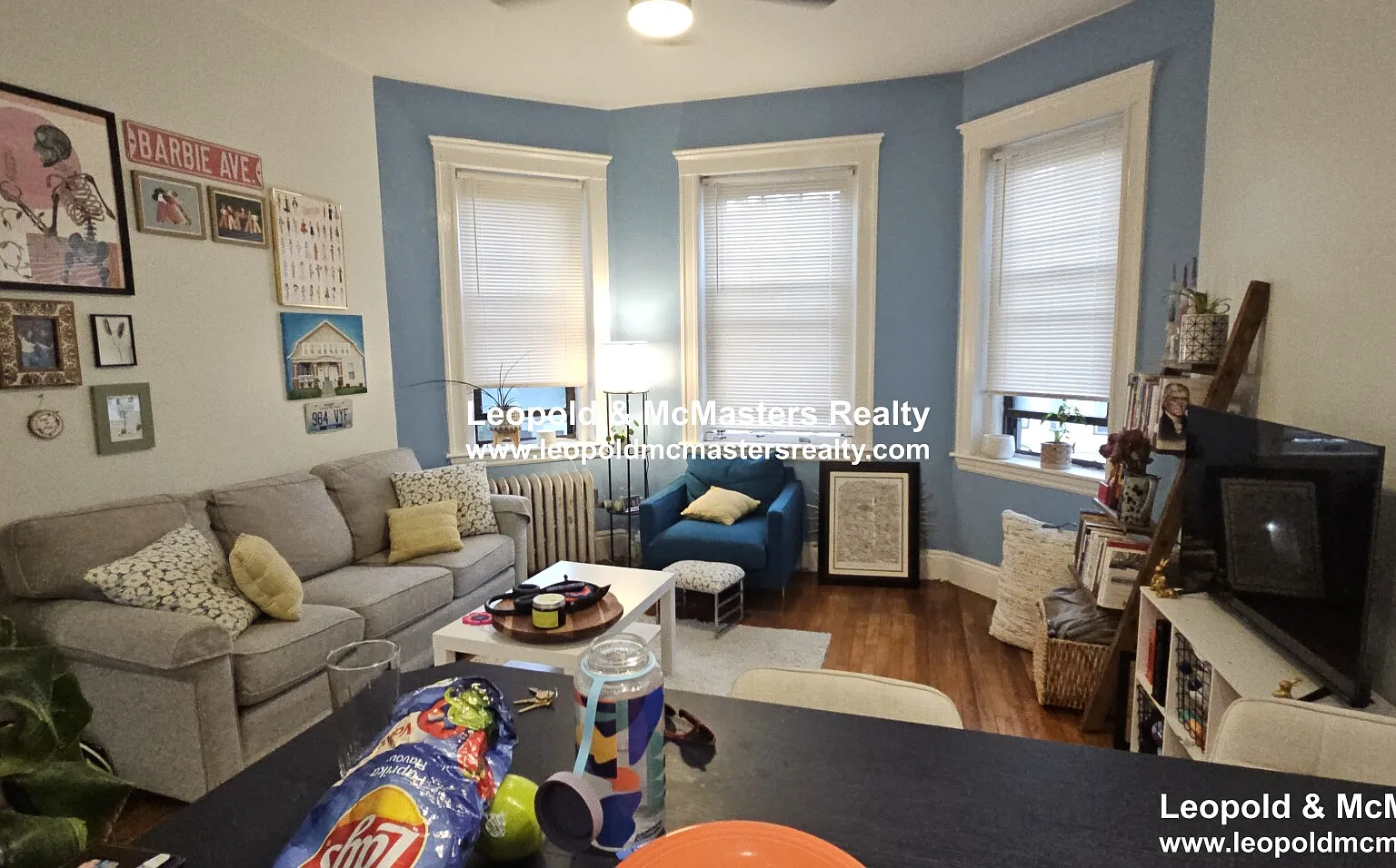 2 bed, 1.0 bath, 700 sqft, $2,550 — Photo 2