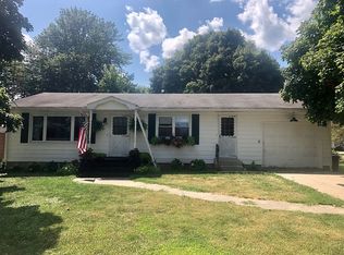 503 Hillcrest Dr, Emden, IL 62635