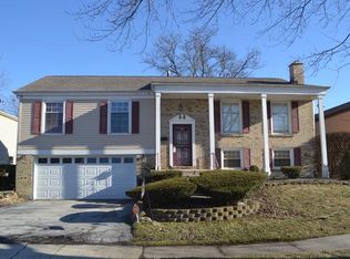 17619 Stonebridge Dr, Hazel Crest, IL 60429