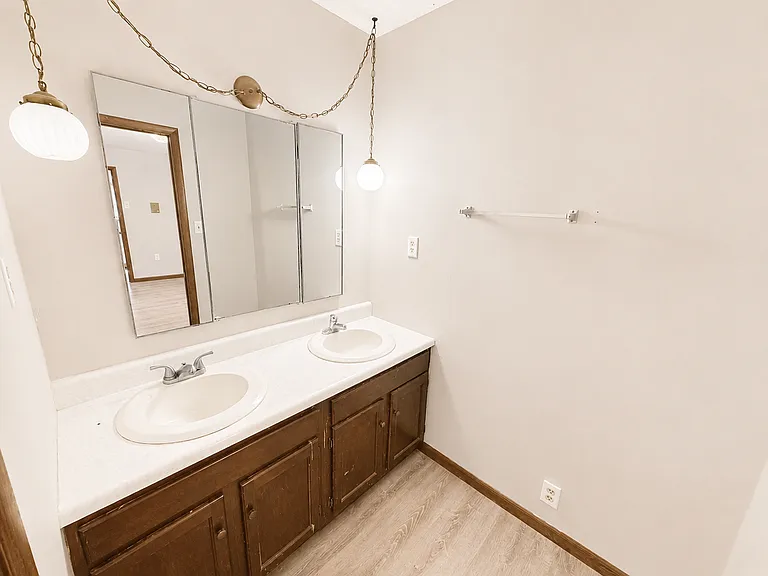 4284 Jefferson St — Photo 31