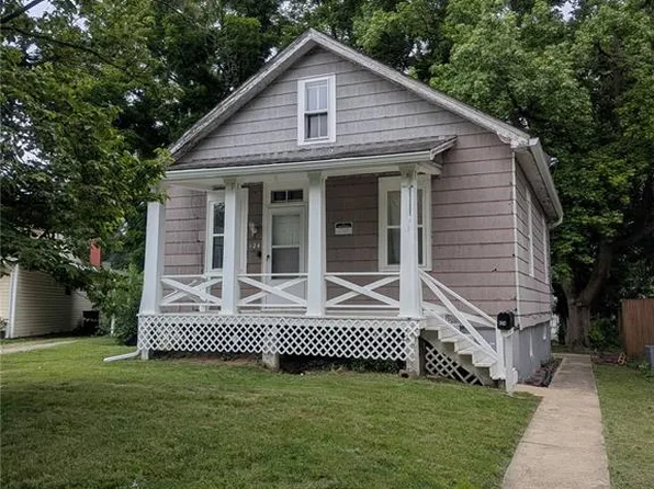 424 N 39th St, Belleville, IL 62226
